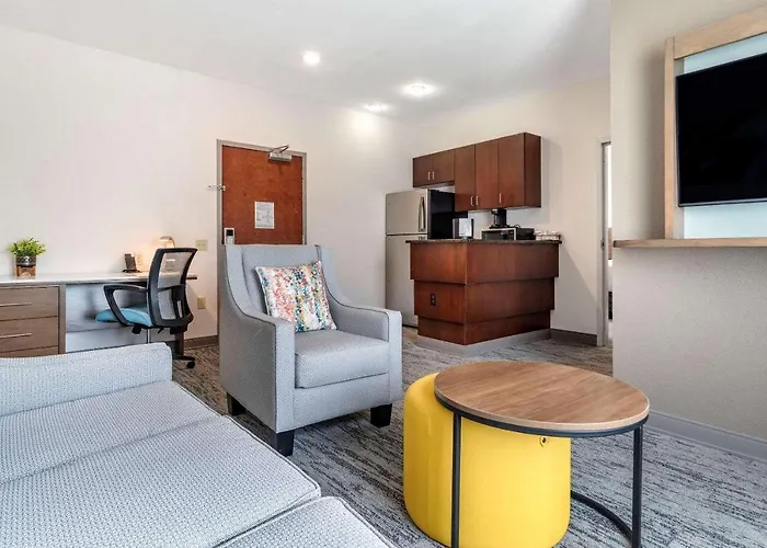 Hotel Tryp By Wyndham North I-10 Capital Circle 3*