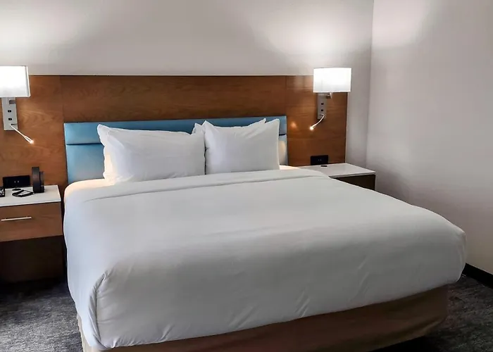 Tryp By Wyndham North I-10 Capital Circle Hotel