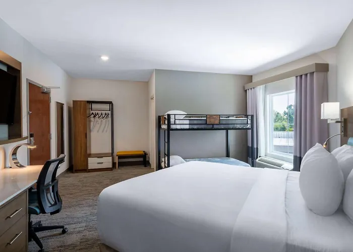 Tryp By Wyndham North I-10 Capital Circle Hotel